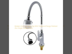 Moderne Warm-Kaltwasser-Kran mit traditionellem Design Polierter Zink-Einhandgriff-Kran